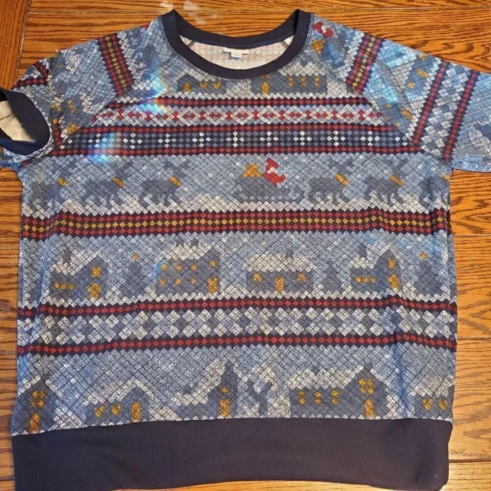 Lularoe Jane Christmas reindeer&santa sweatshirt sz large
